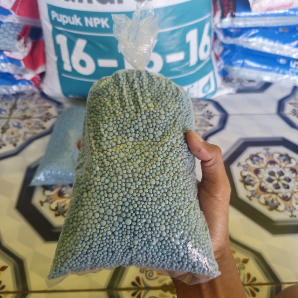 Mutiara Pupuk NPK 16-16-16