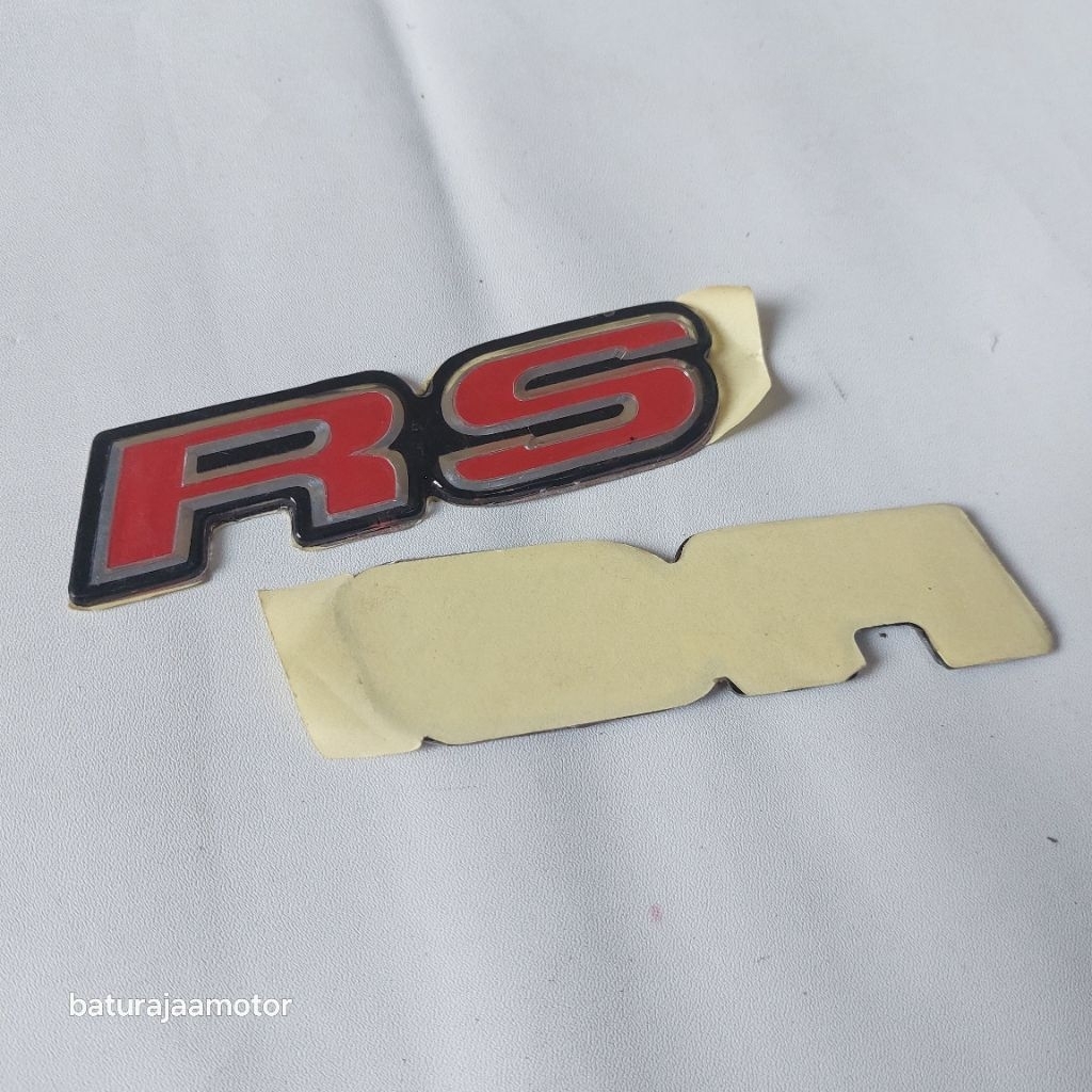 Emblem Logo Tulisan Rs Merah Mobil Honda Sudah dilengkali Lem Perekat