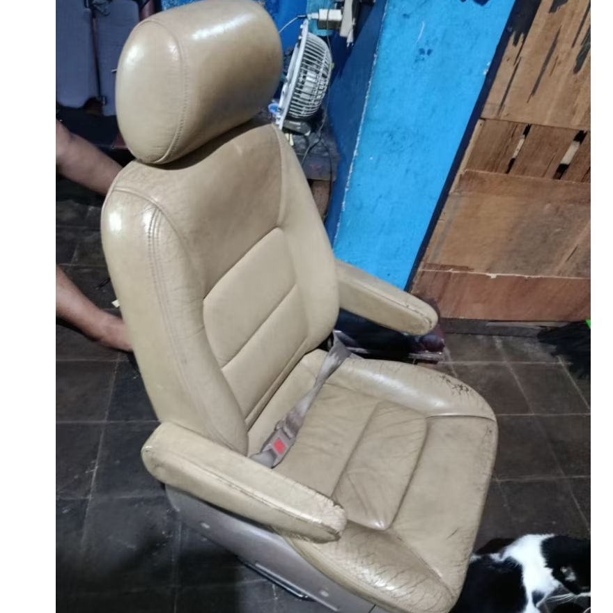 jok tengah kia carnival captain seat