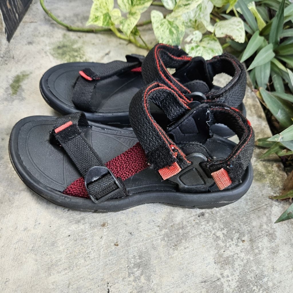 sandal hiking second teva size 40(25cm)