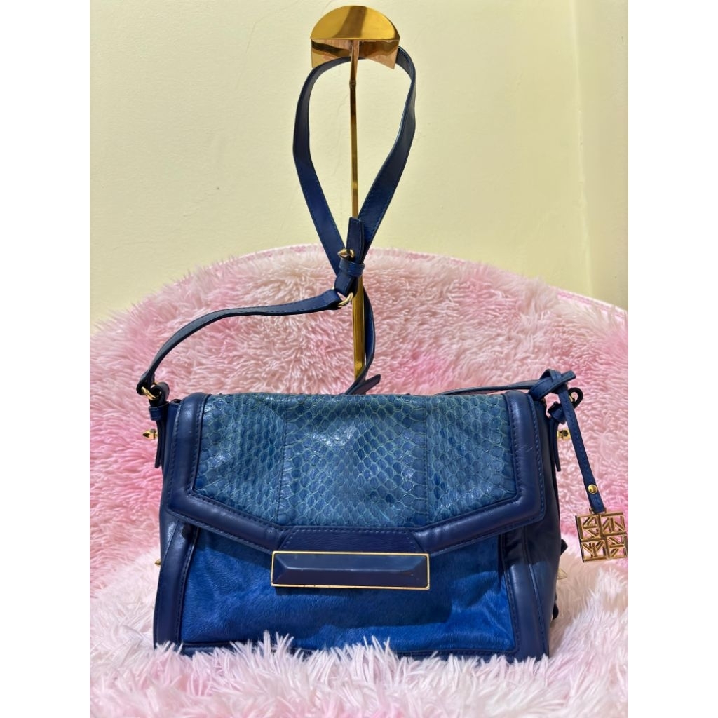 KH Design bag blue