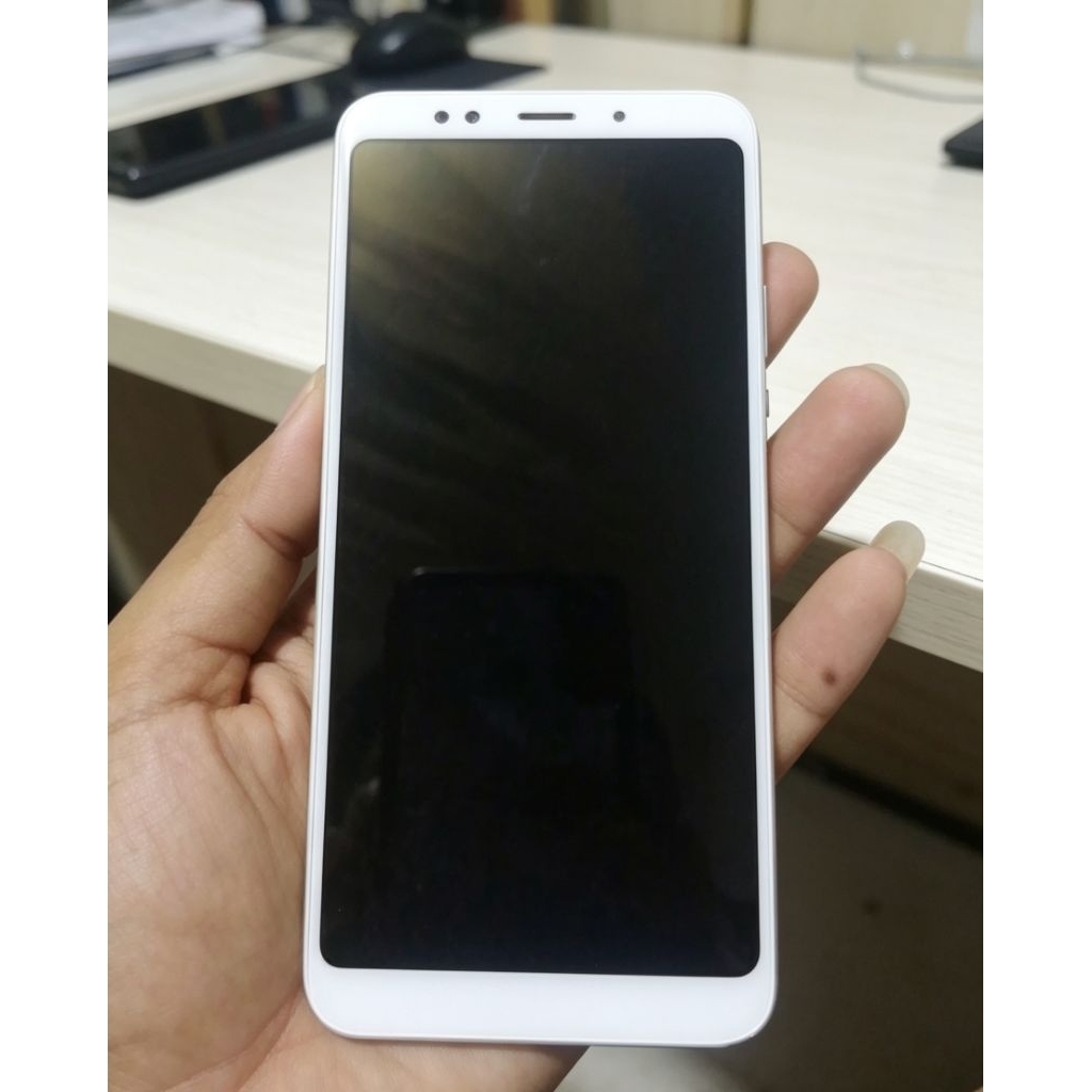Lcd xiaomi redmi 5 plus+preme, Lcd Redmi 5+ original+preme copotan