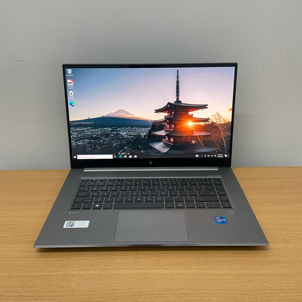 HP ZBook Studio G8 i7-1185H VGA RTX-3070 8GB Touchscreen RAM 32GB SSD 512GB Second Grade A