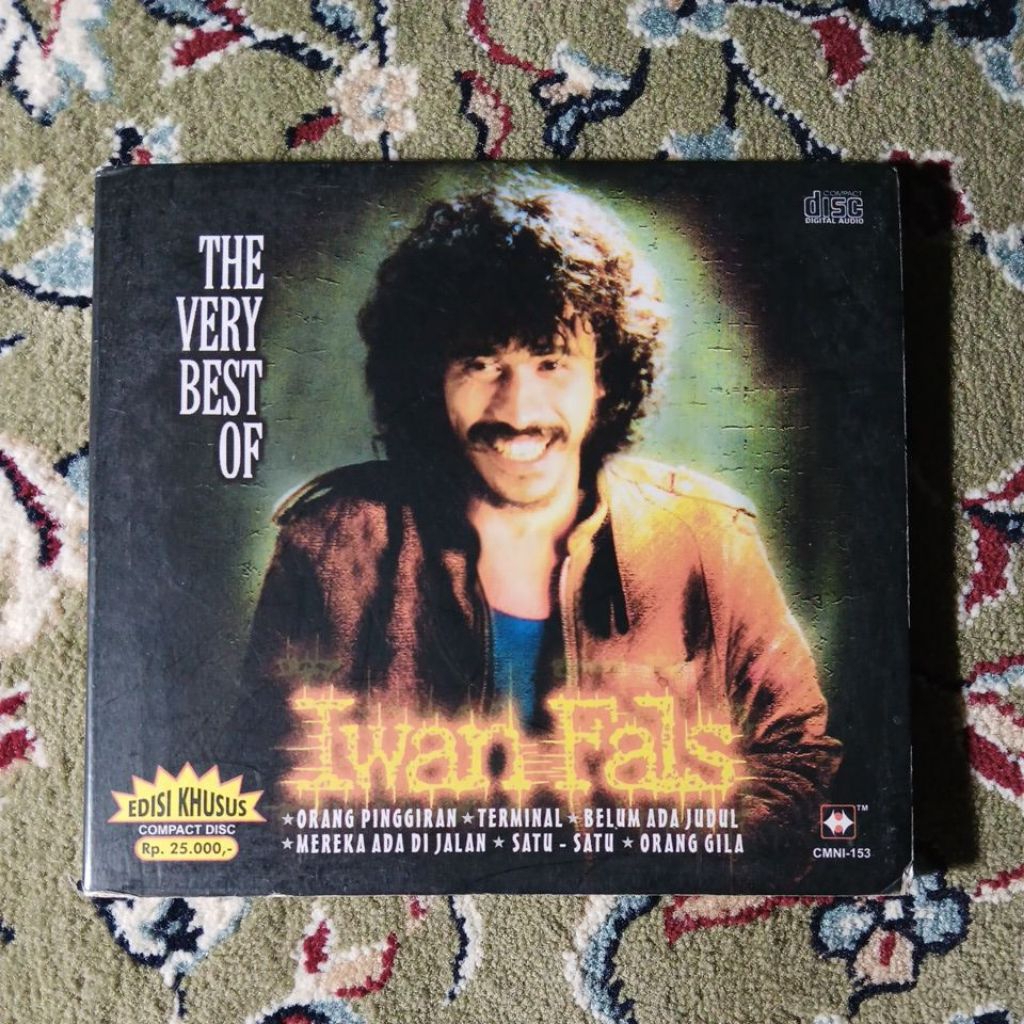 CD THE VERY BEST OF IWAN FALS ( DIGIPACK CASE )