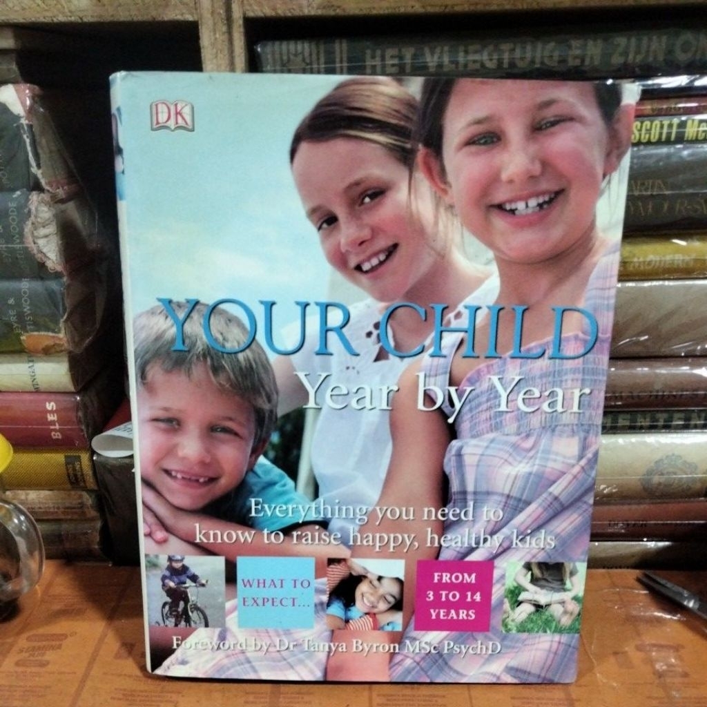 Your child year by year DK