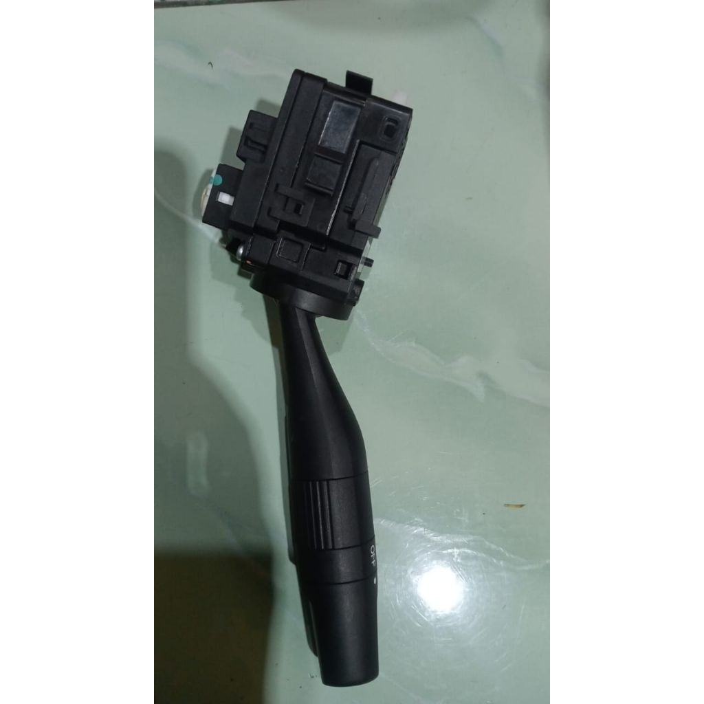 saklar lampu mobil uling
