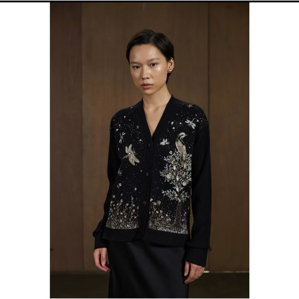 BNWT CLAUDE CLOUD