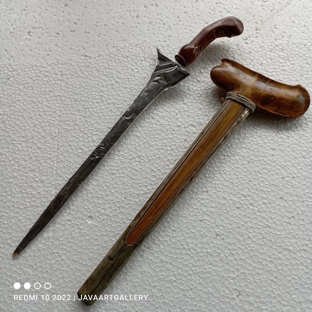 KERIS BROJOL SEPUH SEGALUH