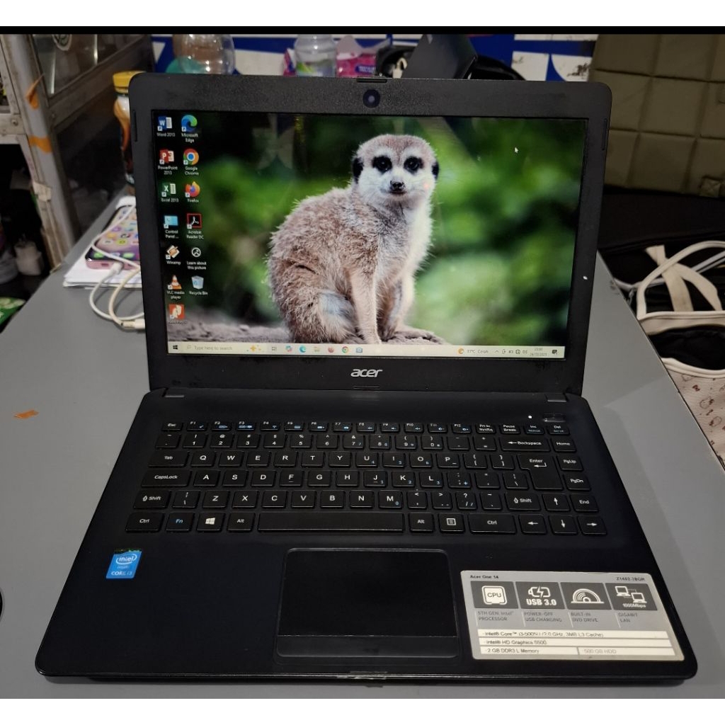 Acer Z1402 core i3 gen 5 ram 8 SSD 256