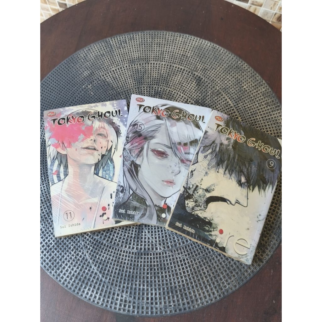 Tokyo Ghoul Re: 9 , 11 , 15