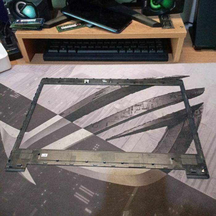 Casing frame layar depan laptop Lenovo Ideapad 130 case kesing