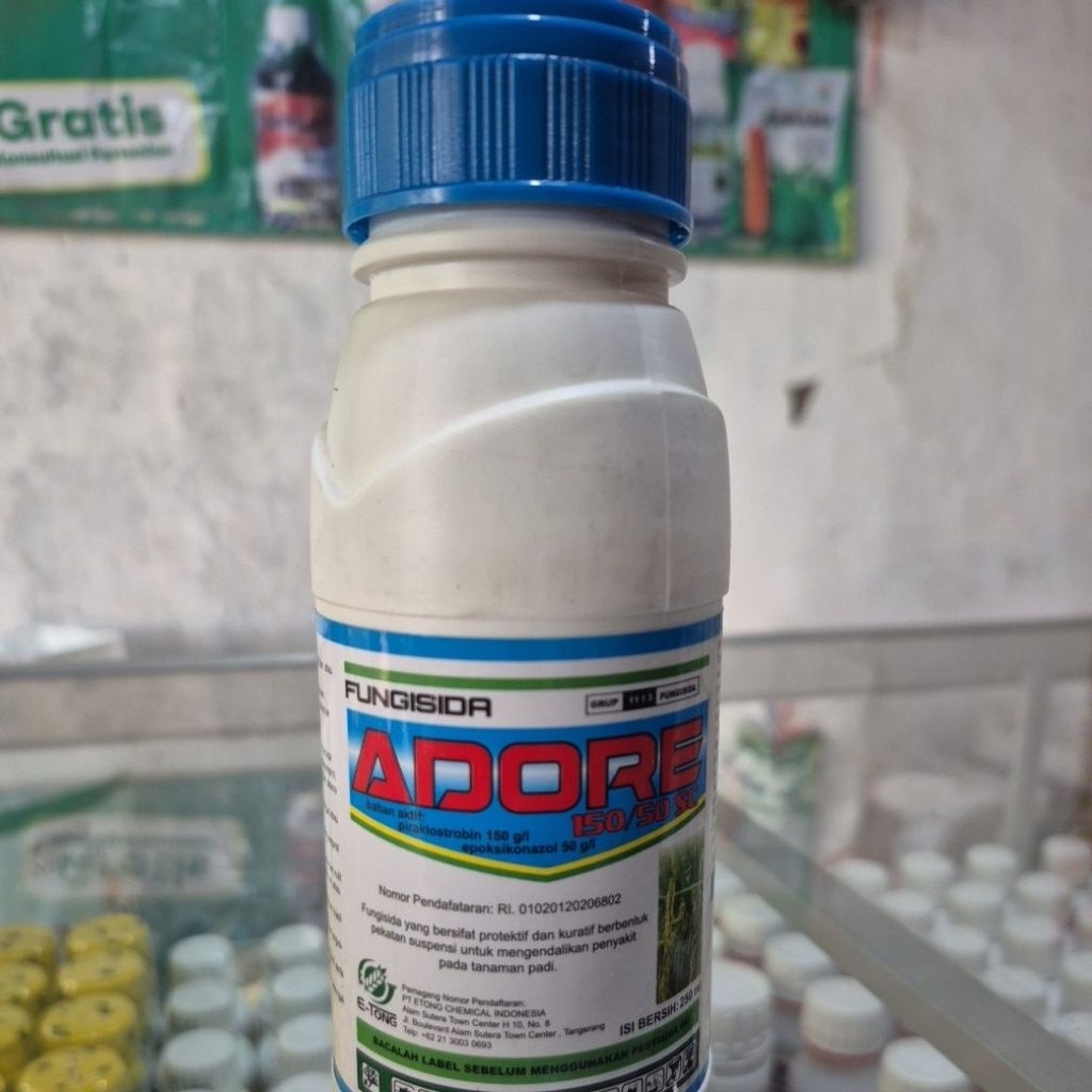 Fungisida sistemik protektif dan kuratif Adore 150/50 sc 250ml