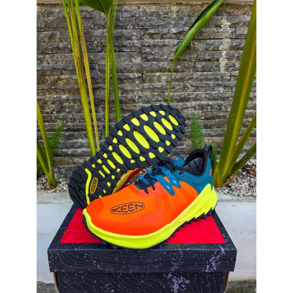 KEEN Shoes Trail Running ZIONIC Low Waterproof Original