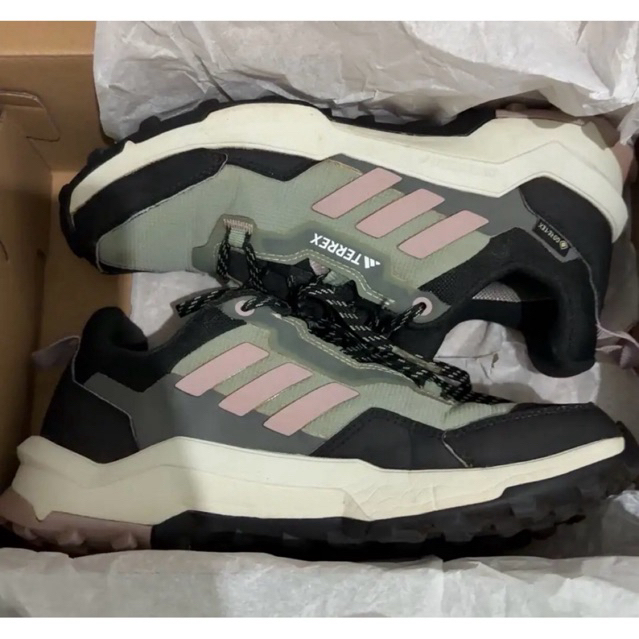Preloved Adidas Terrex AX4 Goretex ukuran 38 2/3