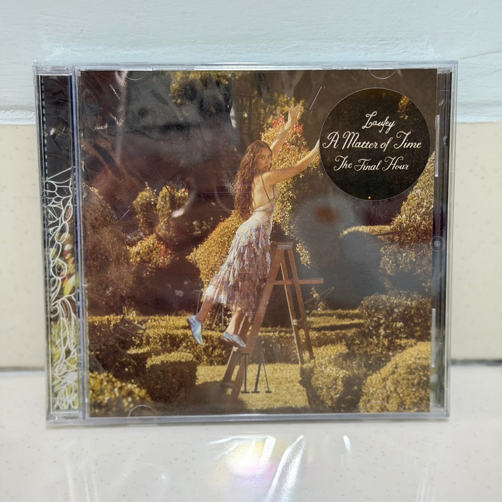 CD Laufey A Matter Of Time The Final Hour