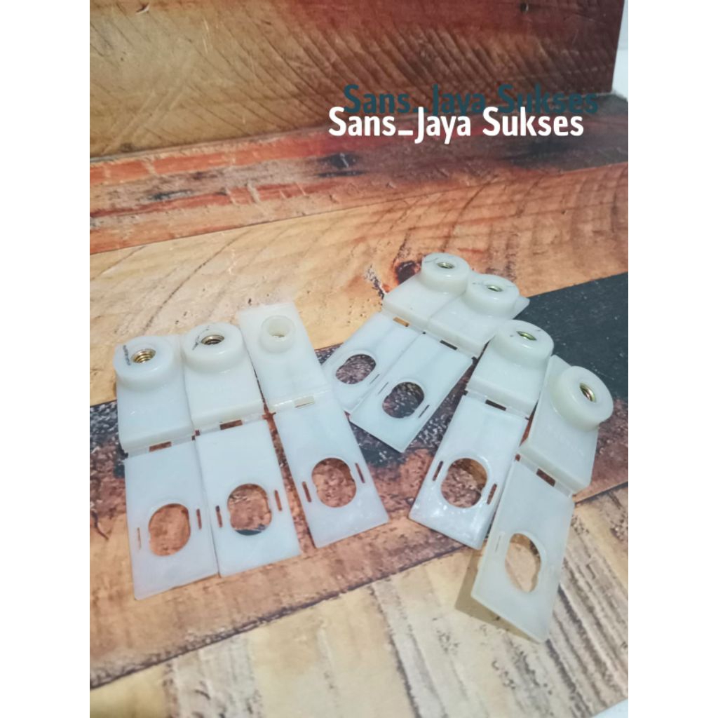 GLASS HOLDER PANGKON DUDUKAN REL KACA PINTU MITSUBISHI CANTER ORIGINAL MK434951