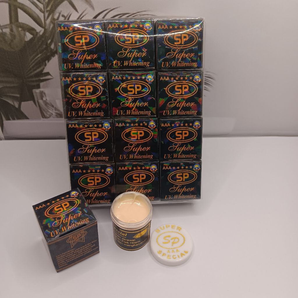 krim sp hitam uv whitening  kemasan plastik