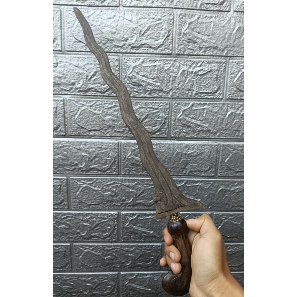 Keris Nogo Rojo