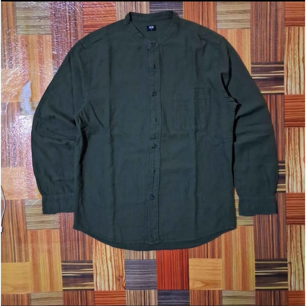 kemeja kerah sanghai uniqlo