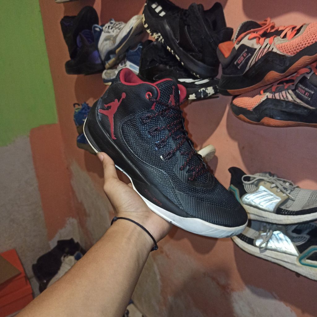 sepatu basket second jordan rising high 2 sz 44