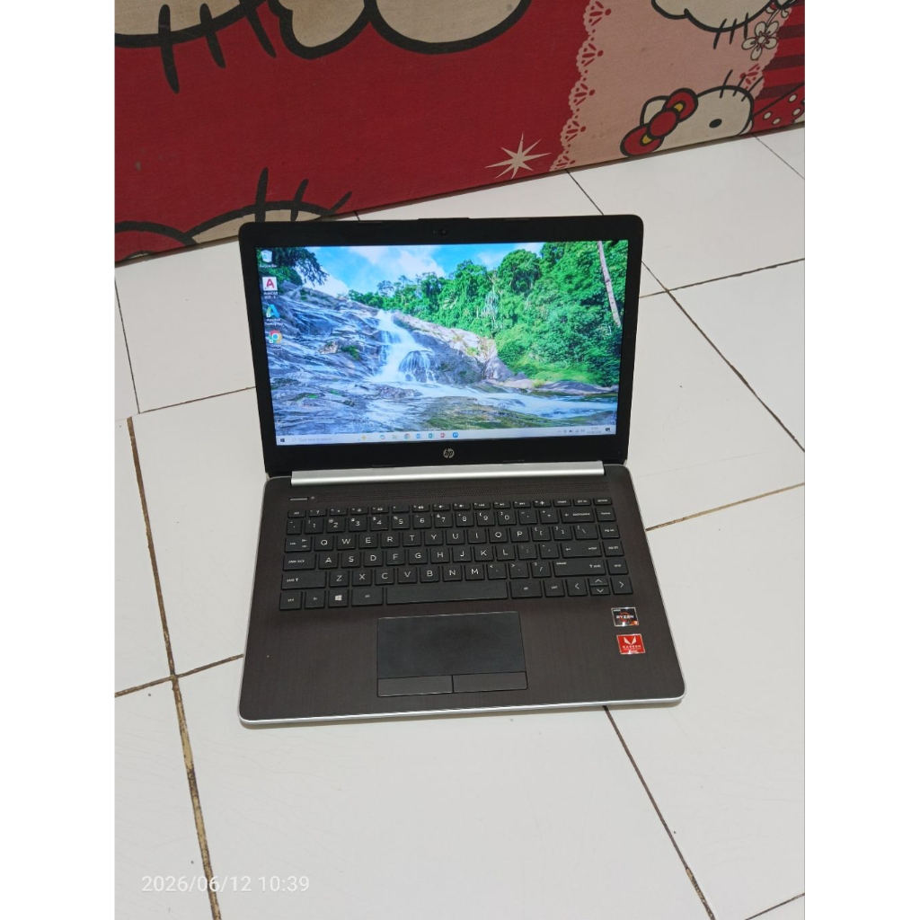 Laptop Hp 14-cm0008AU Ryzen 3