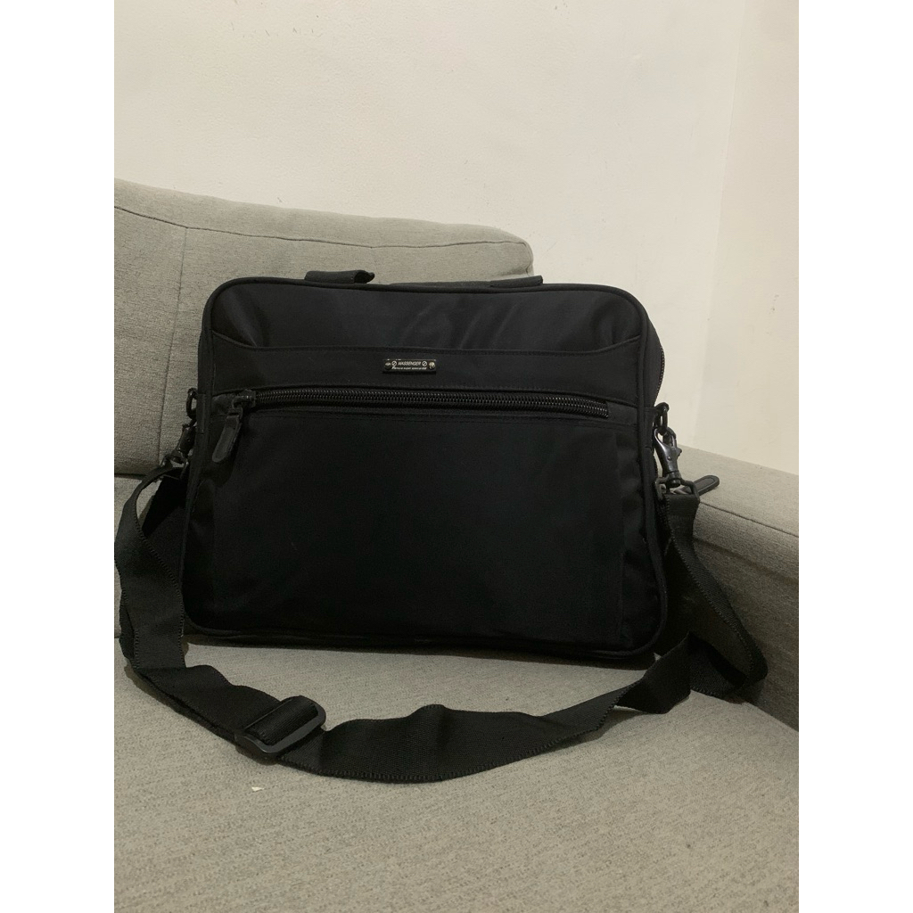 sling genova tas kerja tas kantor nilon tebal hitam preloved