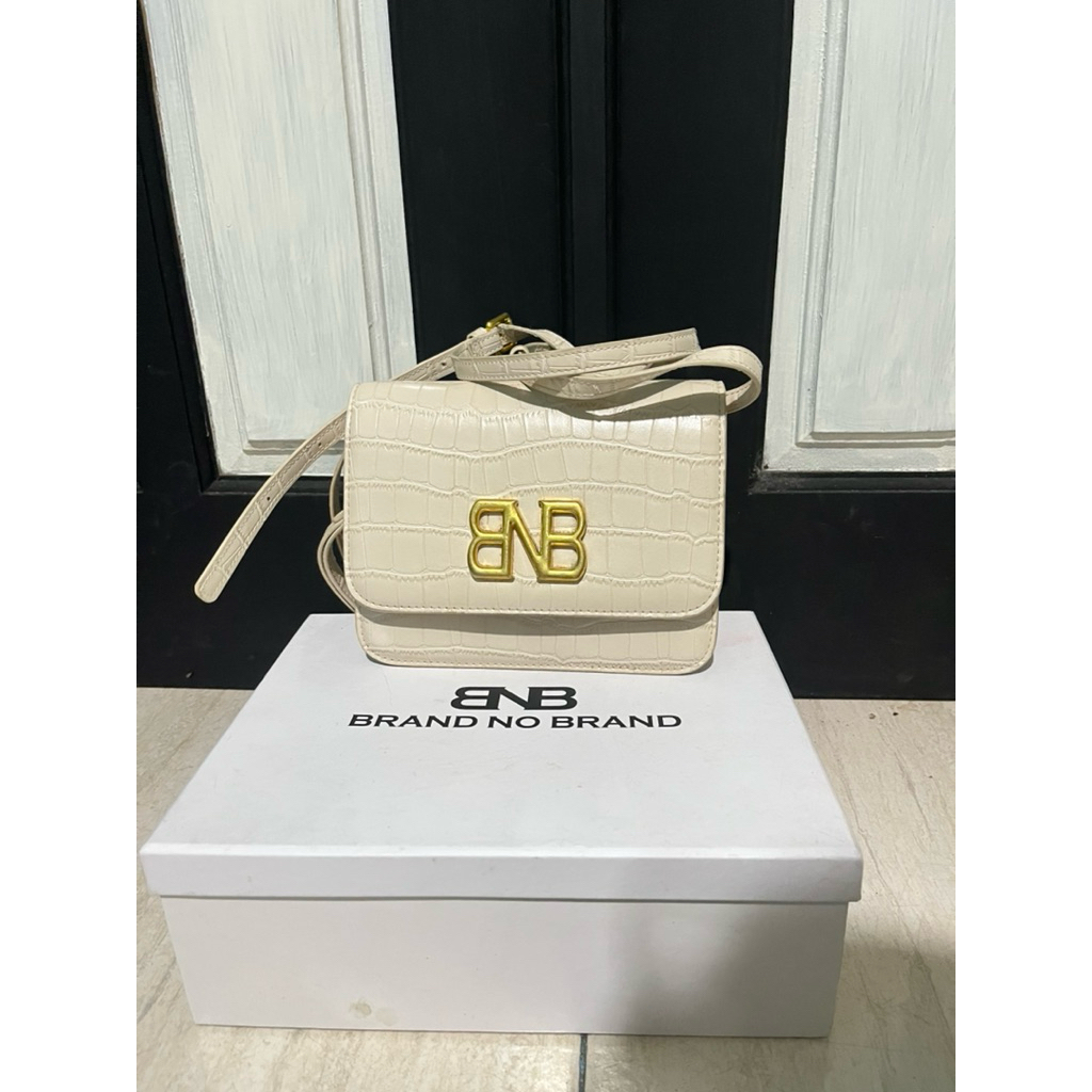 Preloved bag BNB lengkap box dustbag
