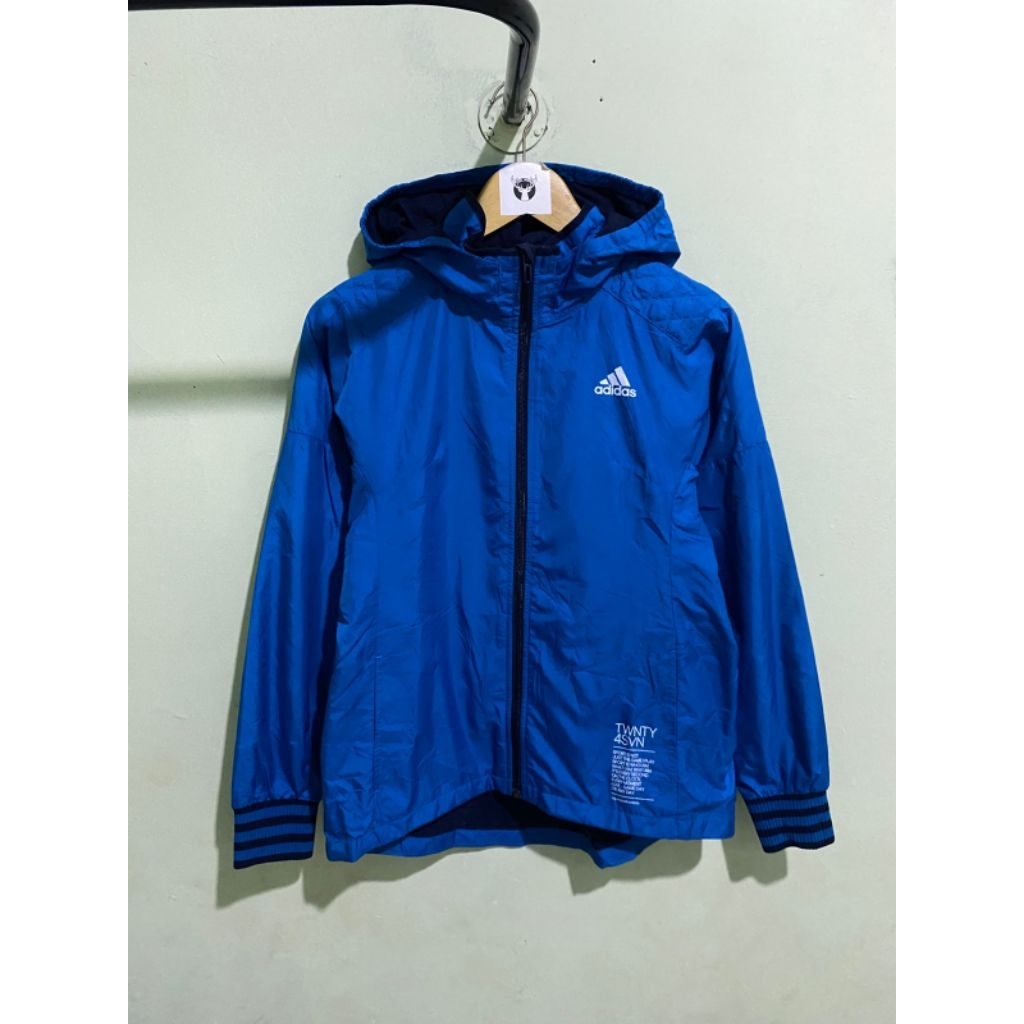 jaket outdoor Adidas