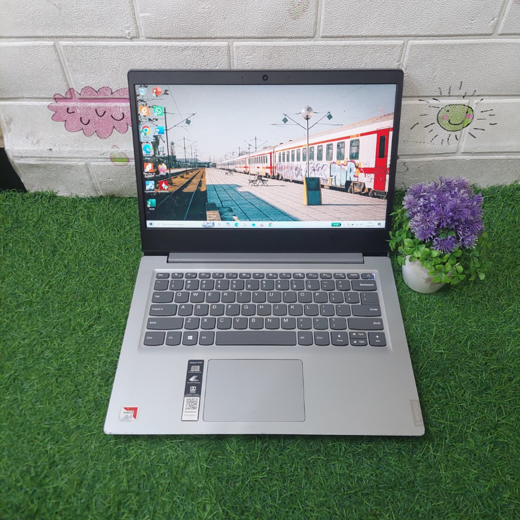 Lenovo S145-14ast AMD A4-9125 Ram 8GB SSD SAMSUNG 256GB Radeon R3 1GB Windows 10