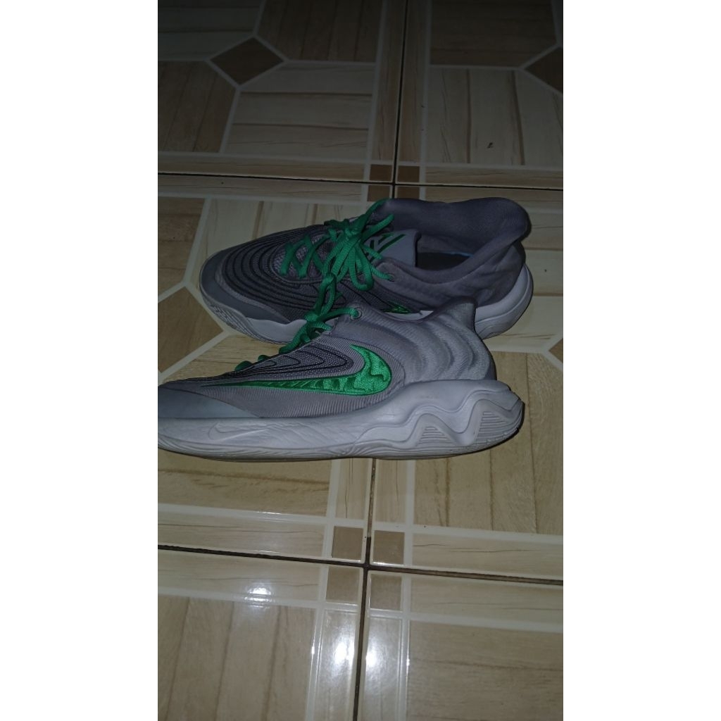 nike giannis immo 4