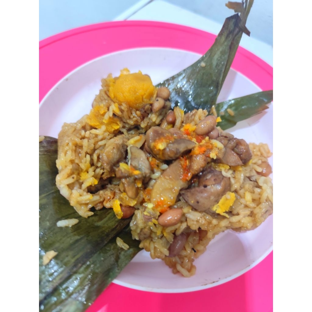 Bacang nasi daging ayam ( halal) per buah