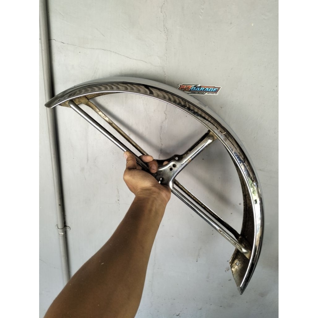 Slebor depan suzuki A100 a100 A3 A4 A5 A6 original