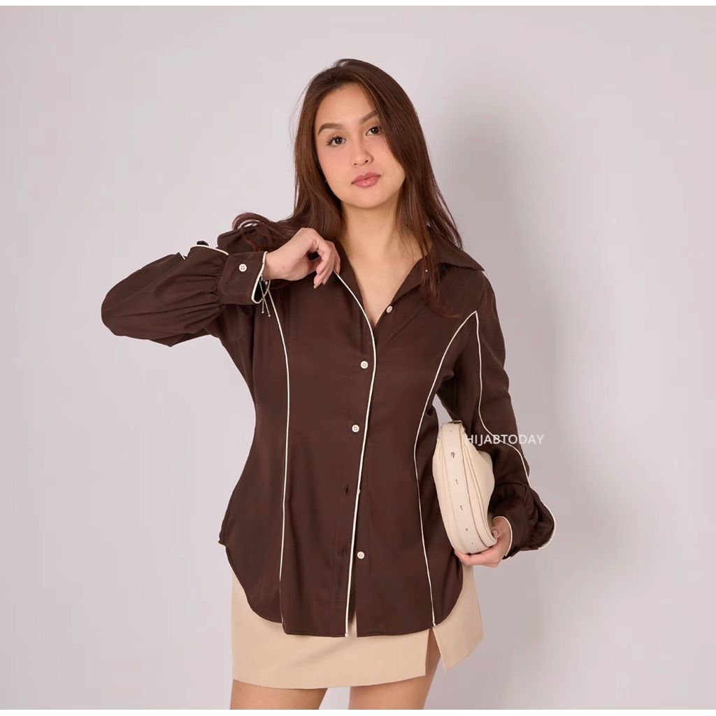 Yuka Shirt FT ( Alice Norin ) kemeja fitted