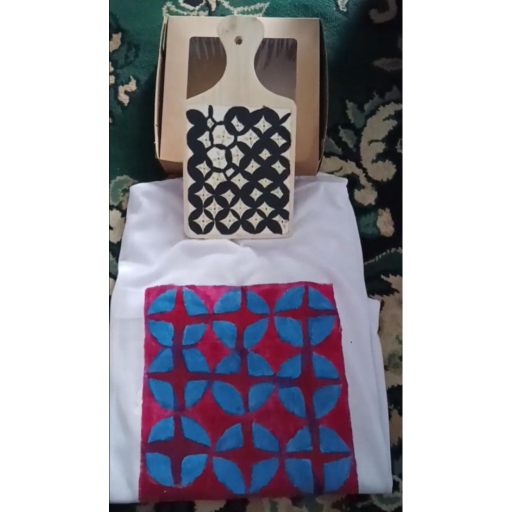 Kaos batik lukis nusantara & Talenan batik lukis nusantara