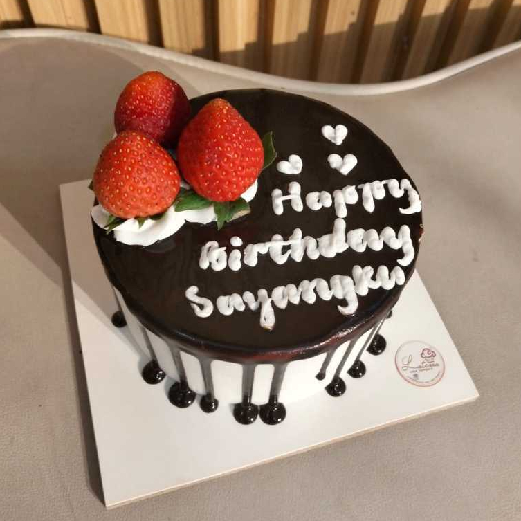 coklat lumer strawberry cake coklat korean cake lumer strawberry cake viral cake ultah coklat lumer 