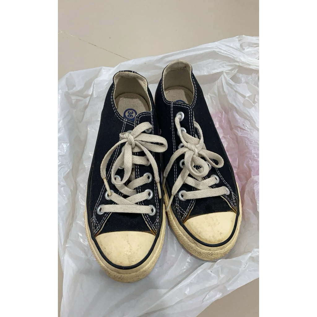 Sepatu Ventela ORI