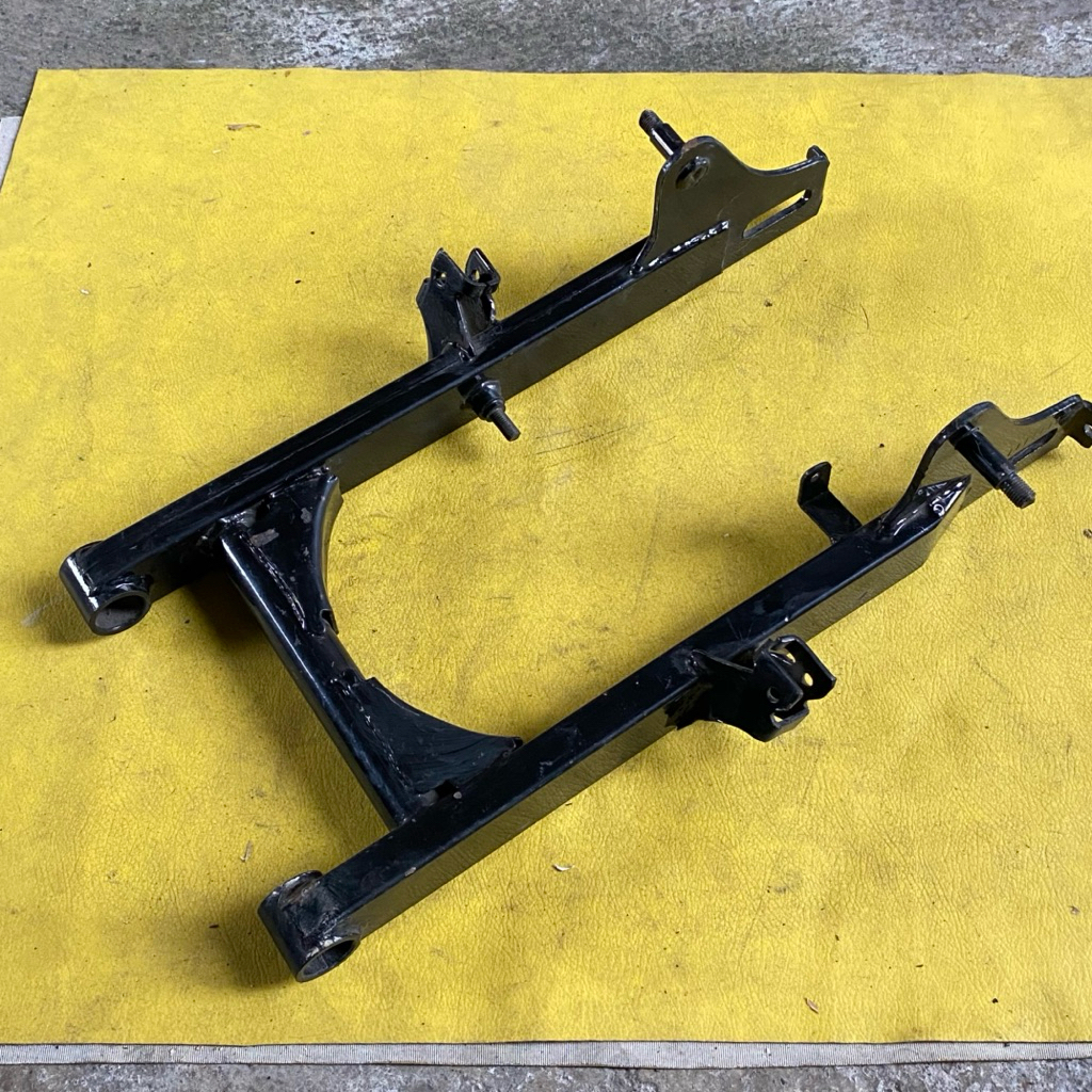 Swing Arm kotak Suzuki rc80 Rc100 Bravo NOS