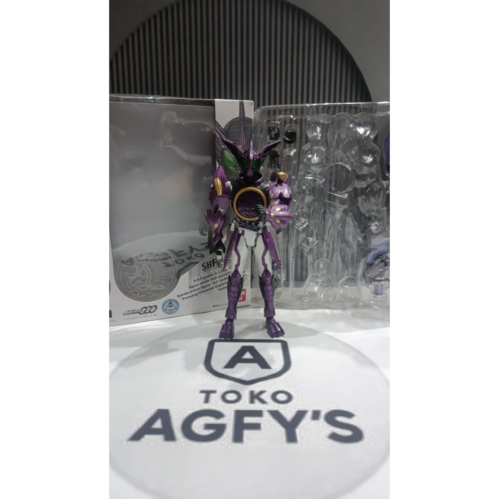 SHF Kamen Rider OOO Putotyra Combo - Original