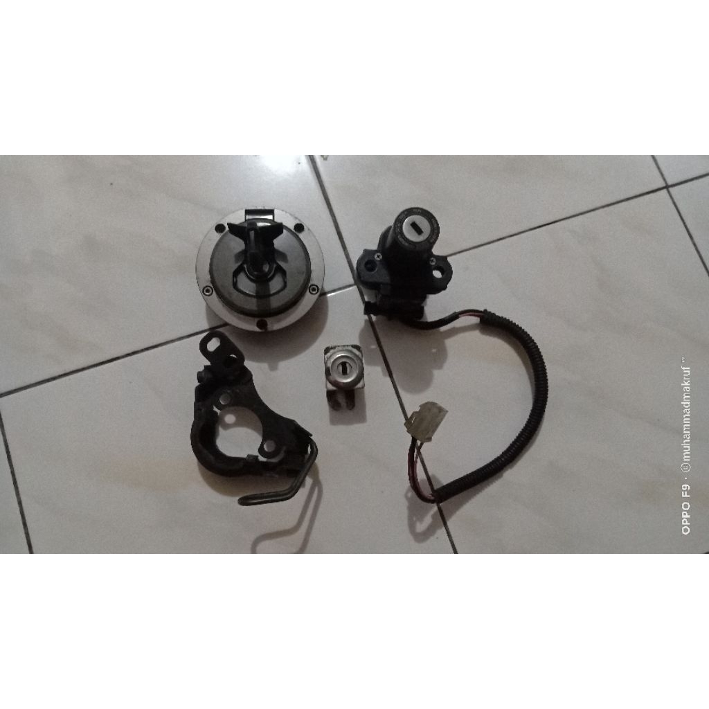 Kunci kontak sett CBR 250RR original copotan