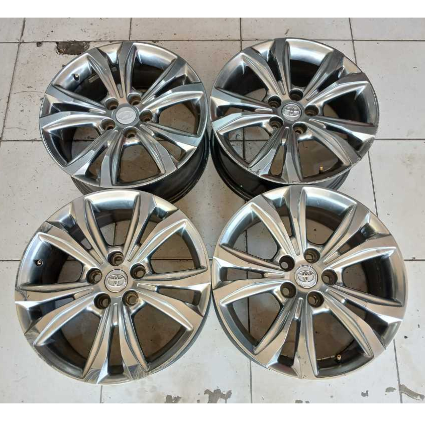 Velg Bekas Racing Toyota Ring 17 Buat Innova Granmax APV Ertiga Camry