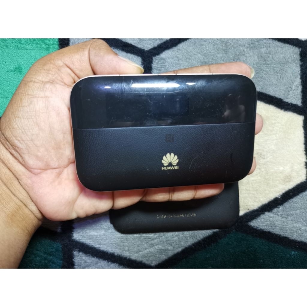 Modem Mifi Wifi Huawei E5885 E5885Ls-93a LTE Cat 6 bisa hifi air dan xl prioritas