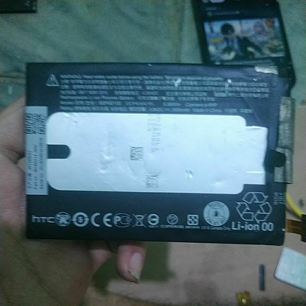 BATERAI BEKAS HTC B0P6B100 MINUS FLEKSIBEL