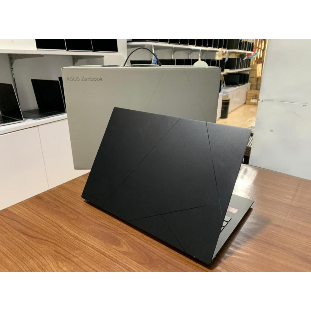 ASUS ZENBOOK 14 OLED AMD RYZEN7 8840HS RAM 16GB SSD 512GB
