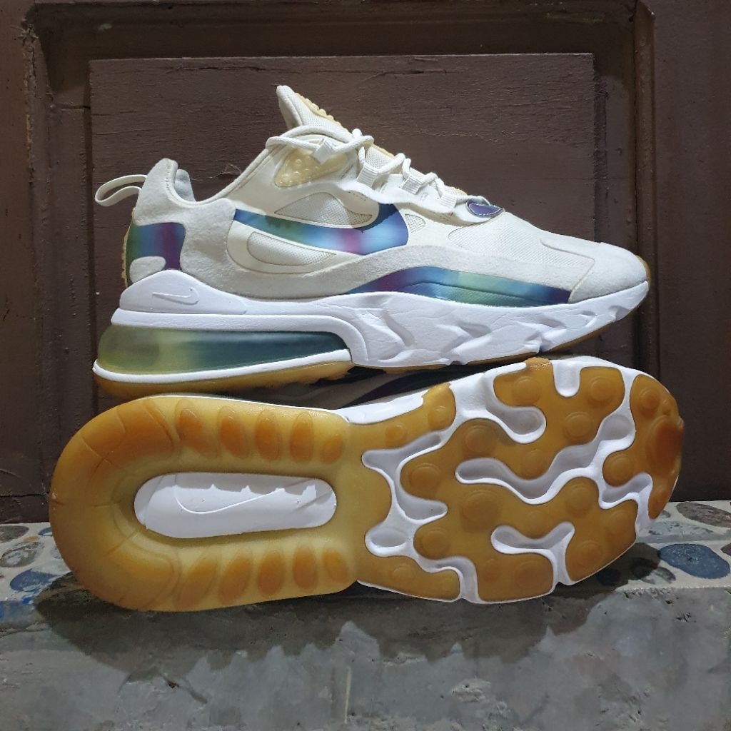Nike Air Max 270 React
