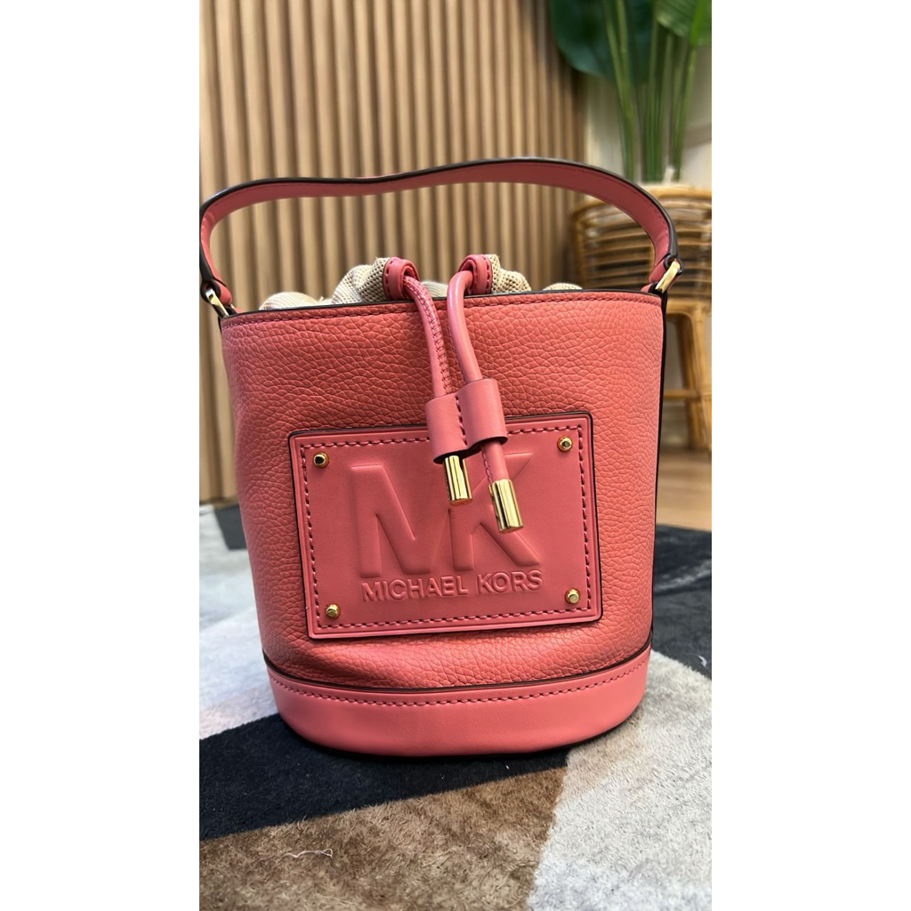 MK Bucket Pink