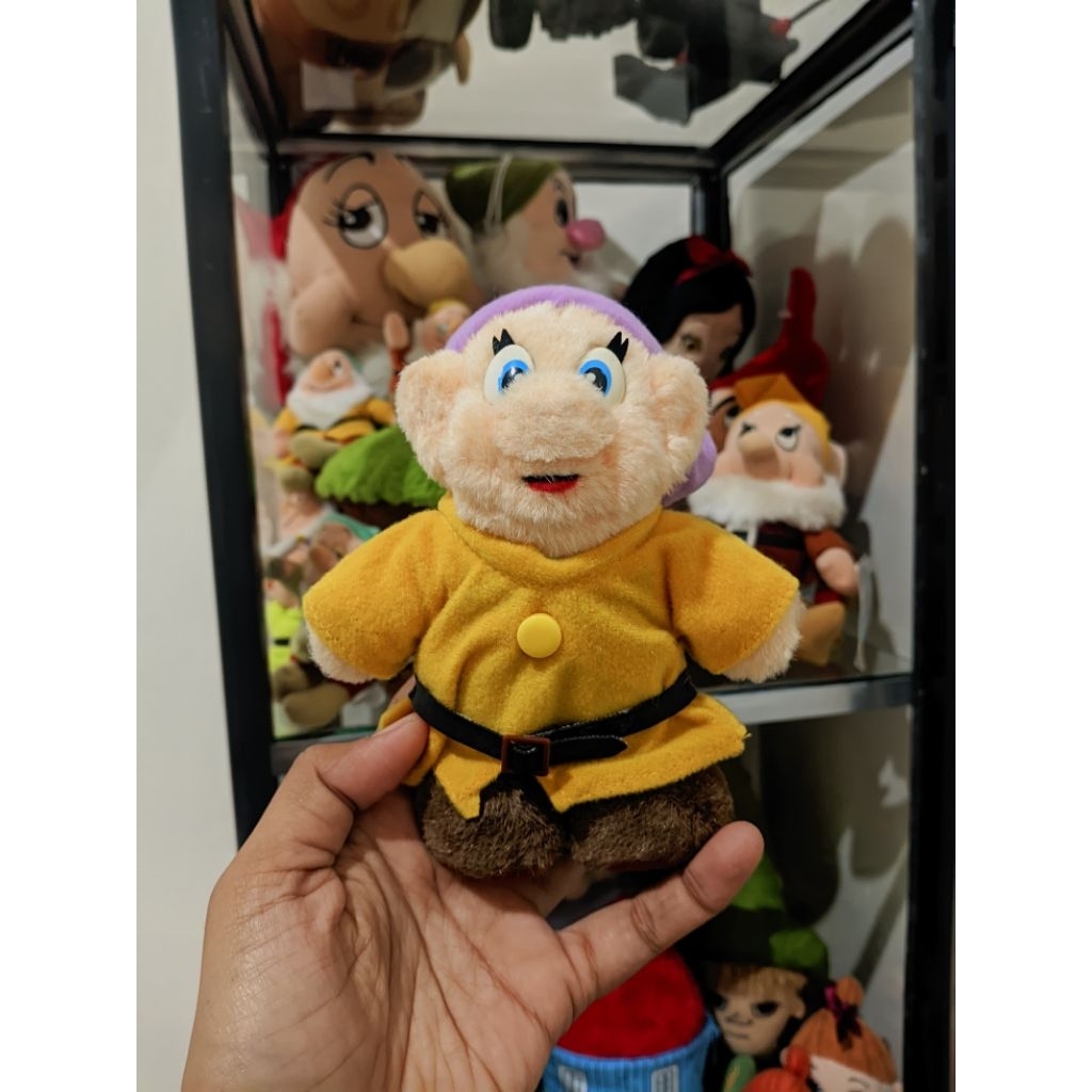 Boneka kurcaci snow white