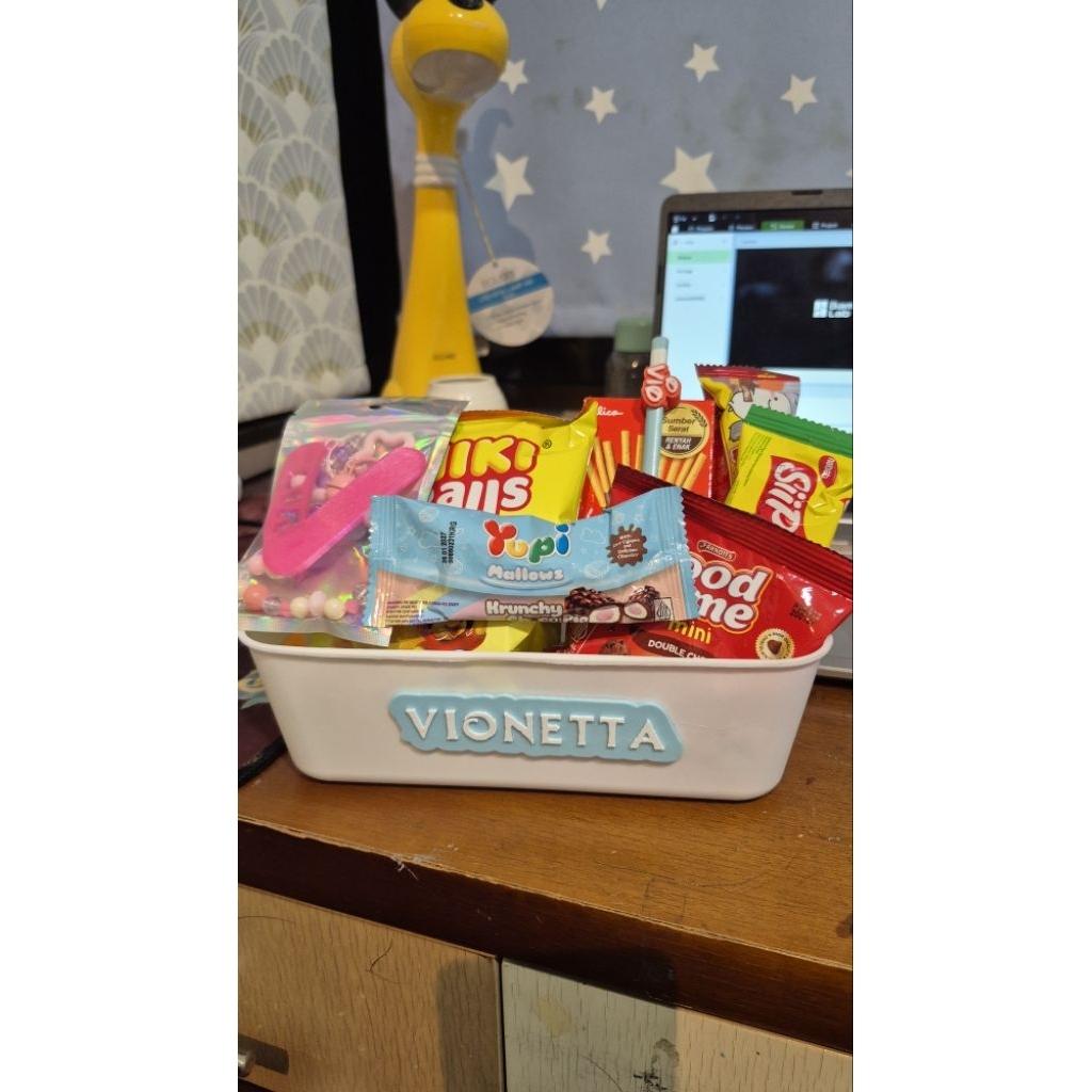 souvenir gift birthday graduation wisuda parcel goodie bag costum tema BARBIE, HOTWHEELS, LEGO, DISN