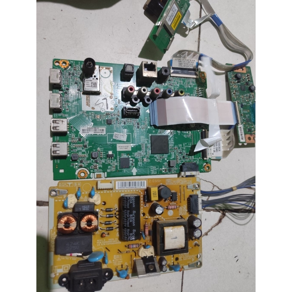 mesin tv let merk lg 1 set tinggal templok siap pasang