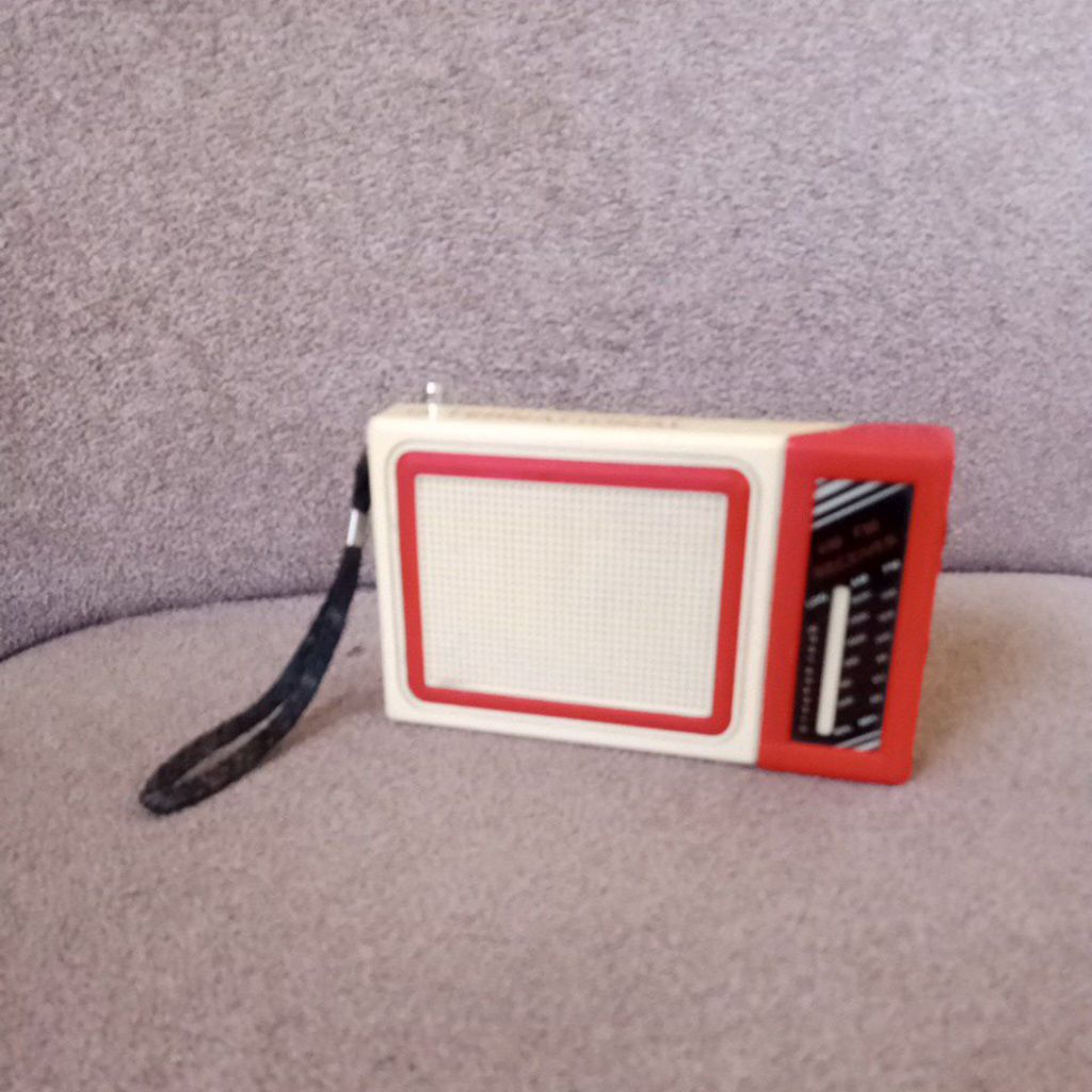 RADIO transistor (display) junk