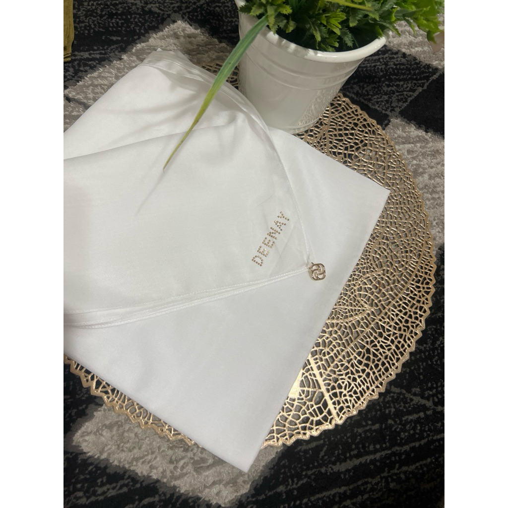 hijab polos putih tulang broken white / snow white deenay